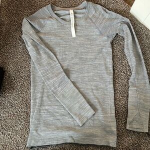 Lulu Lemon Swiftly Tech Long Sleeve